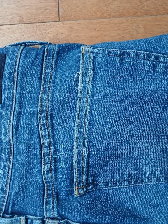 Citizens of Humanity Mid Wash Straight-Leg Jeans with Asymmetrical Hem - Picture 9 of 12